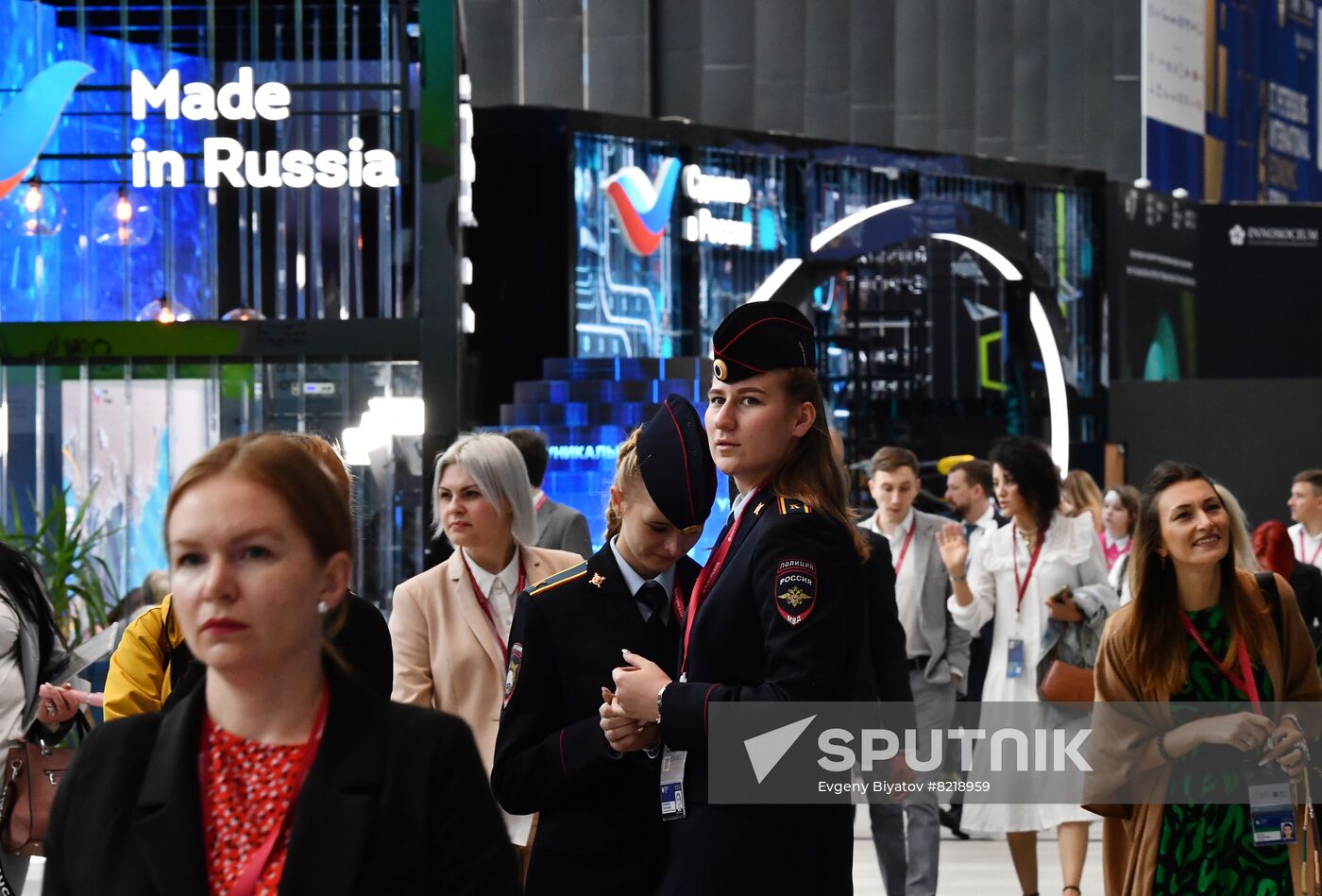 Russia SPIEF Sidelines