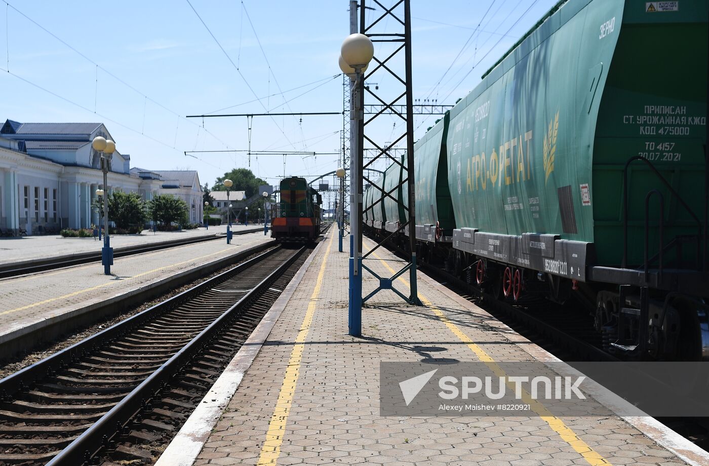 Ukraine Russia Military Operation Melitopol Railway Station