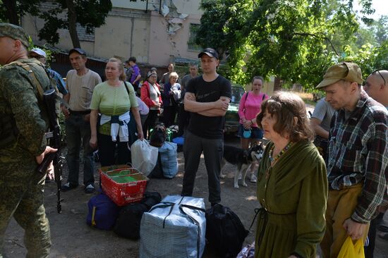 LPR Russia Ukraine Military Operation Evacuees