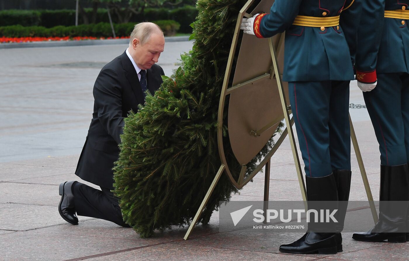 Russia Putin WWII Remembrance and Sorrow Day