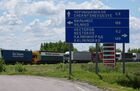 Trucks stuck near the border crossing point Chernyshevskoye are pictured, in Kaliningrad region, Russia. On June 17, Lithuania stopped the transit of sanctioned cargo goods between Russia and its Baltic Sea territory, the Kaliningrad region, citing EU restrictions. Location: Russia, Kaliningrad Region. Author: Mikhail Golenkov/Sputnik. Russia Lithuania Truck Traffic Ban