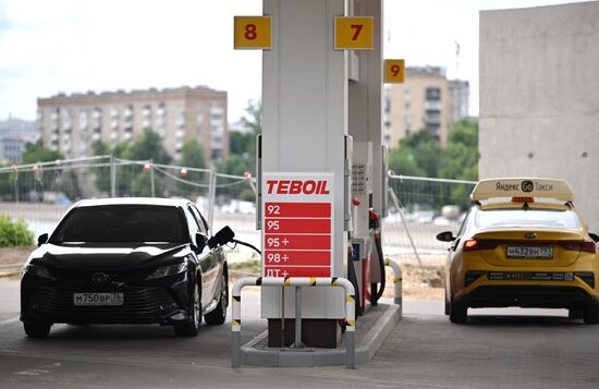 Russia Shell Fuel Stations Rebranding