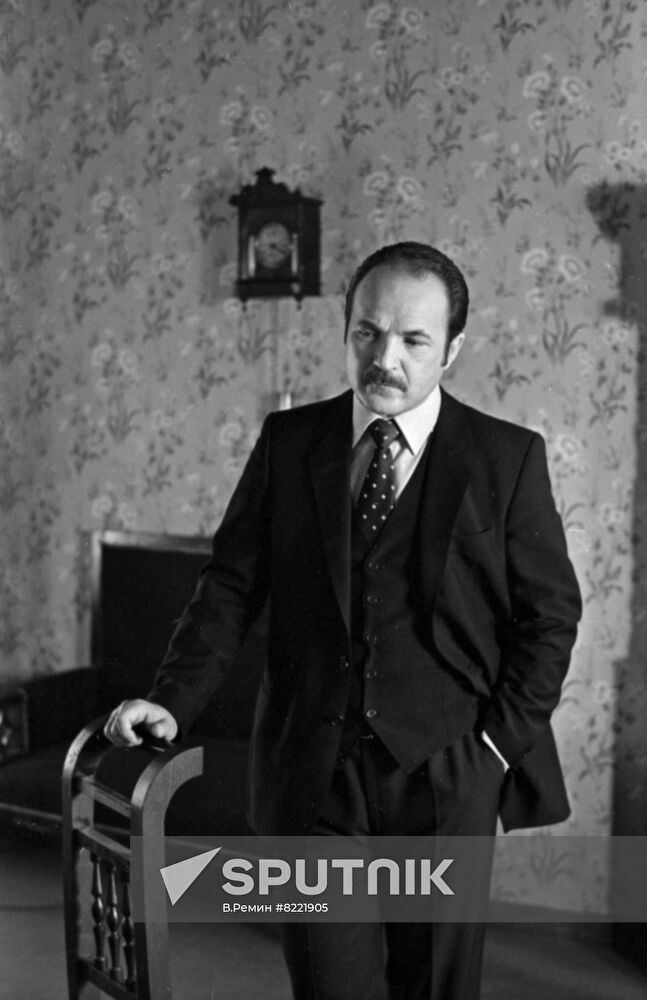Set of movie Lenin: Episodes of Life