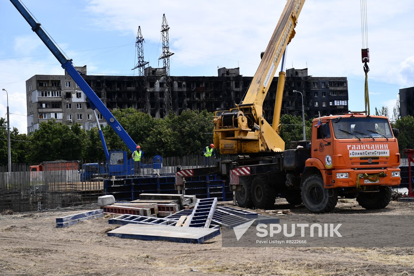 DPR Russia Ukraine Military Operation Construction