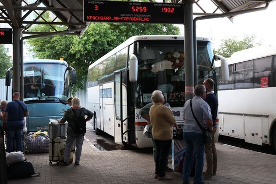 Russia DPR Bus Traffic