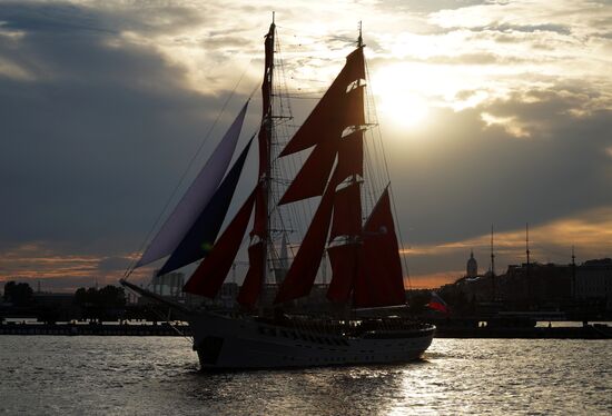 Russia Scarlet Sails Show Rehearsal