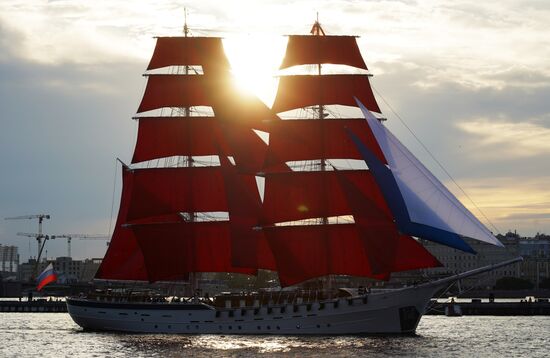 Russia Scarlet Sails Show Rehearsal