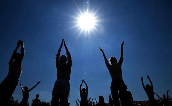 Russia Yoga Day