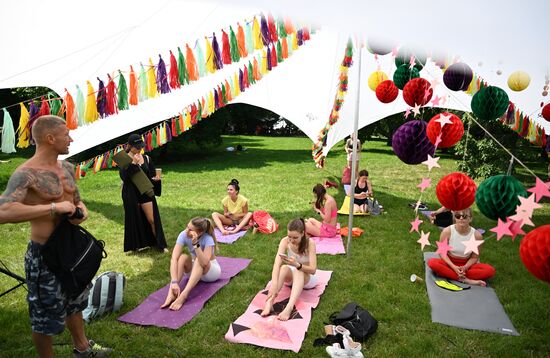 Russia Yoga Day