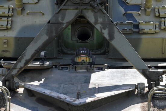 Ukraine Russia Military Operation Repair Unit