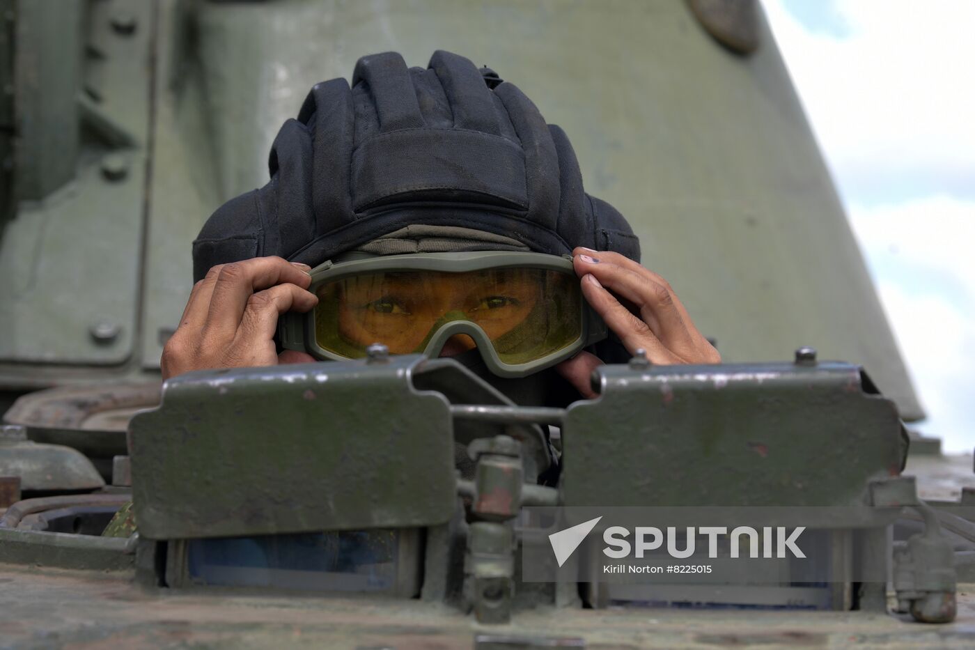 Ukraine Russia Military Operation Repair Unit