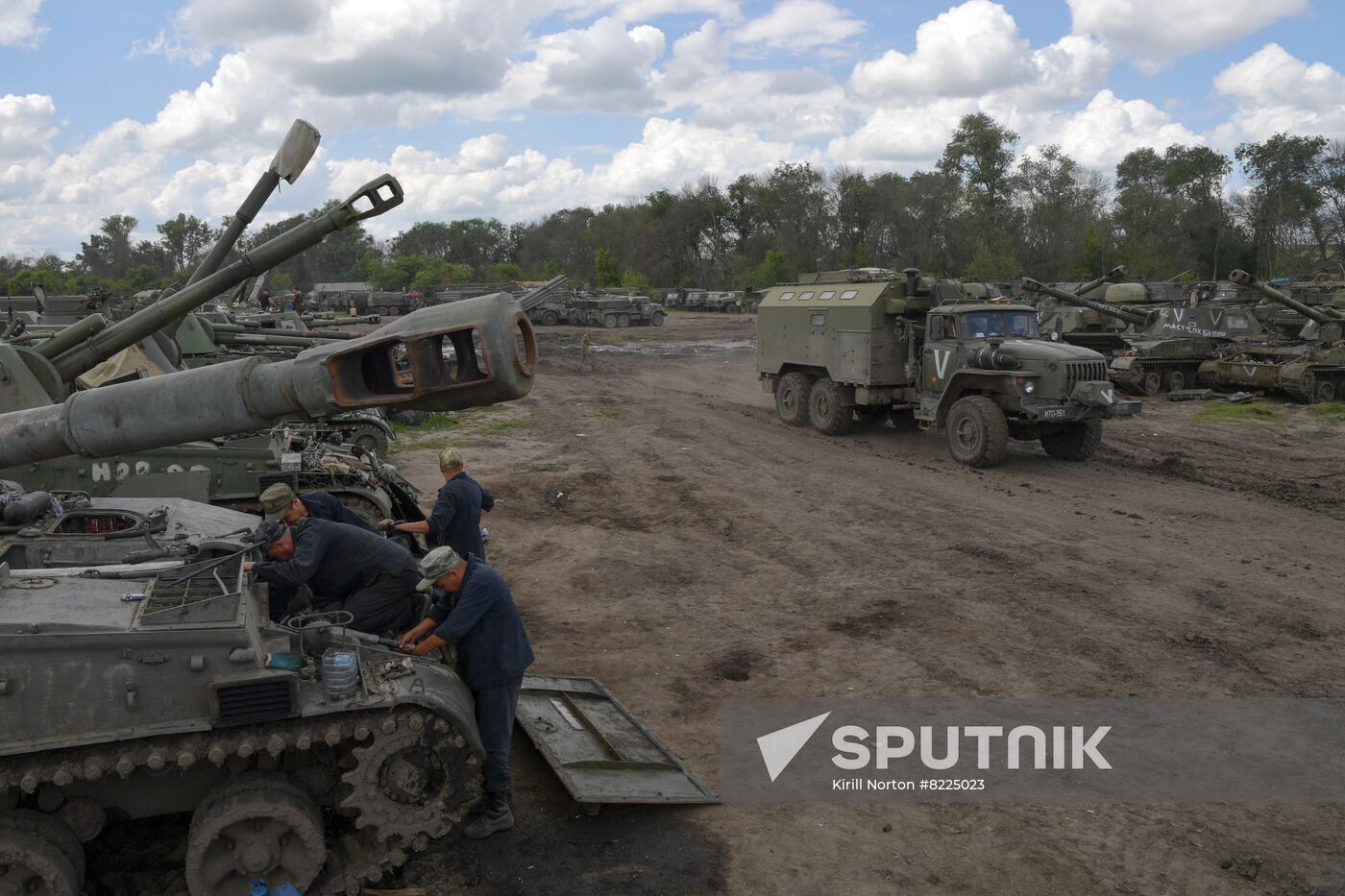 Ukraine Russia Military Operation Repair Unit