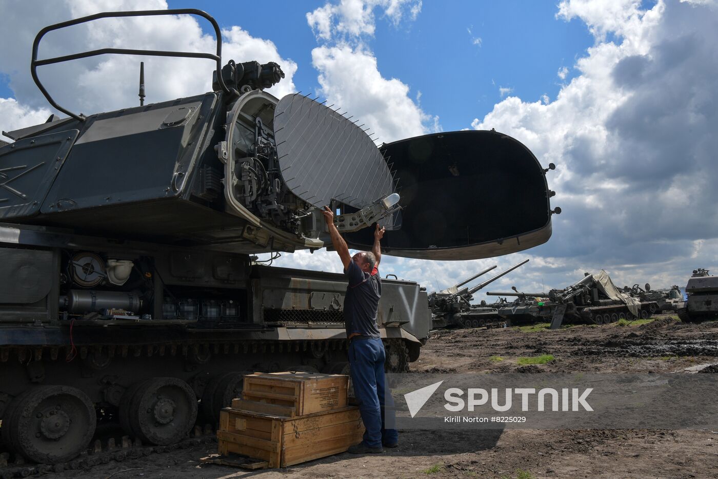 Ukraine Russia Military Operation Repair Unit