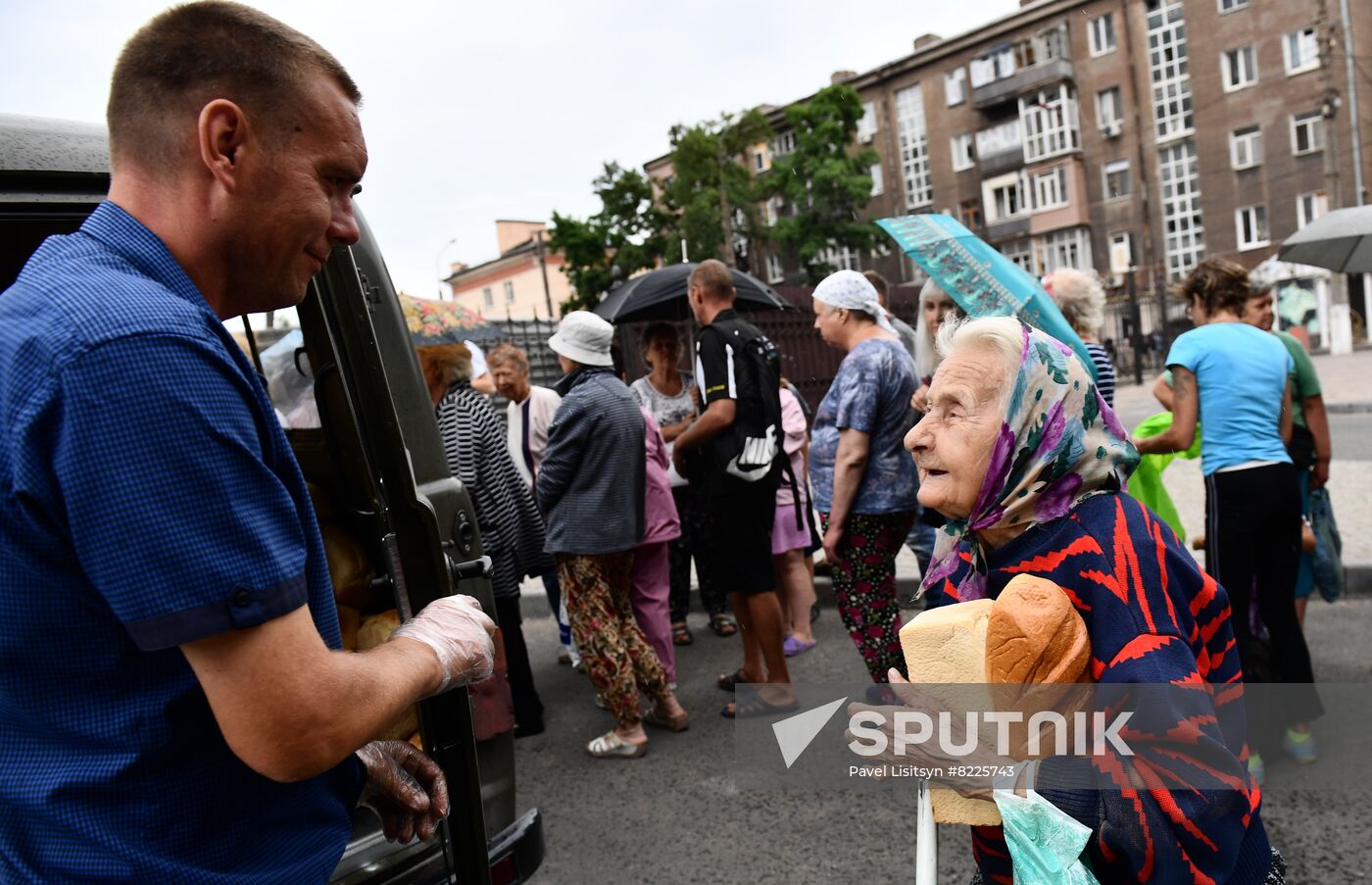 DPR Russia Ukraine Military Operation Humanitarian Aid