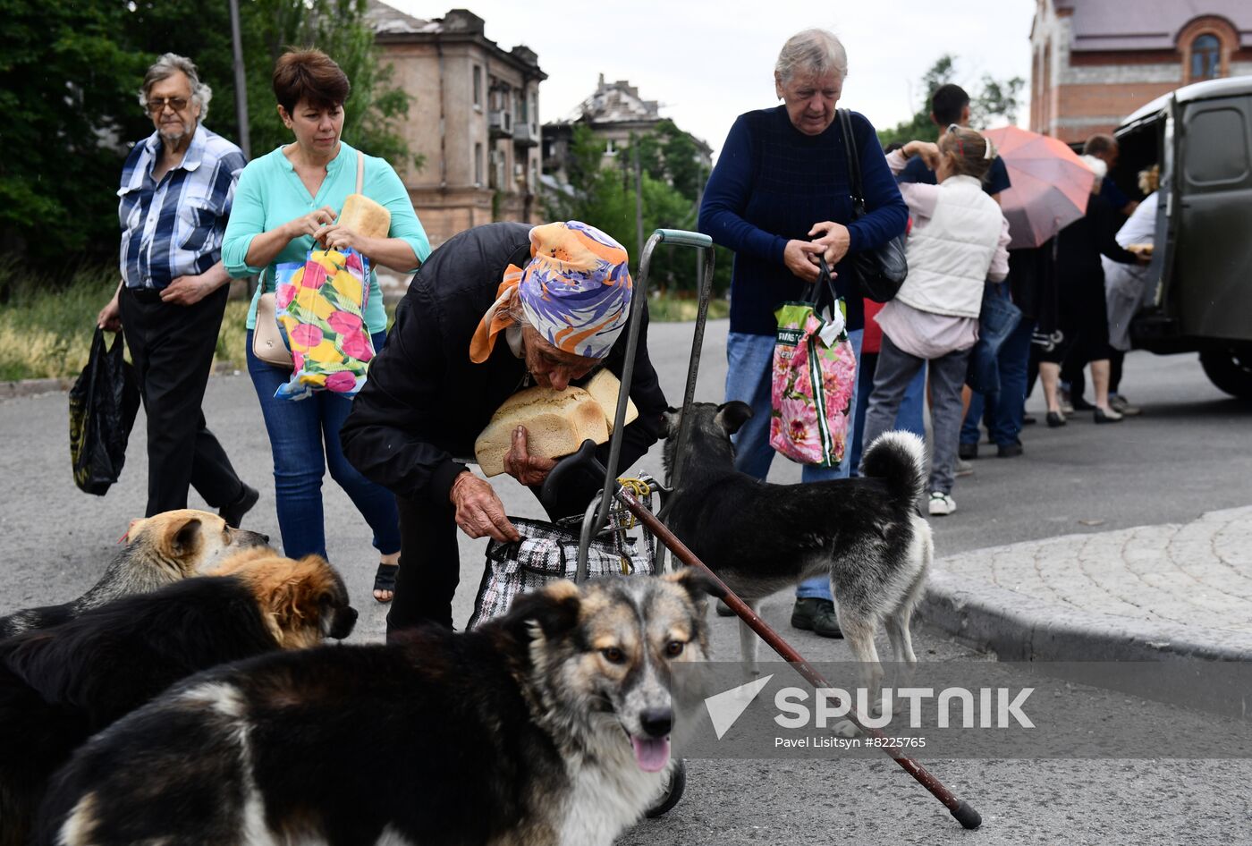 DPR Russia Ukraine Military Operation Humanitarian Aid