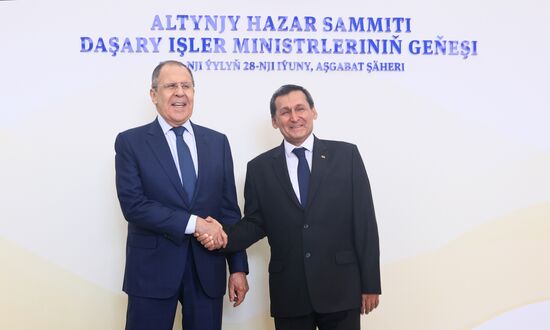 Turkmenistan Russia