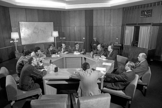 Political and Economic Consequences of the Persian Gulf War