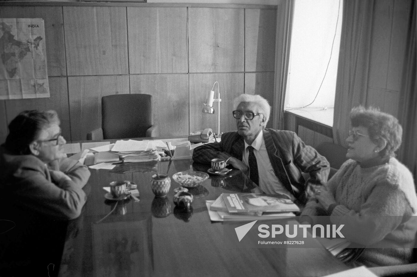 Indian delegation visits USSR