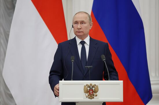 Russia Indonesia