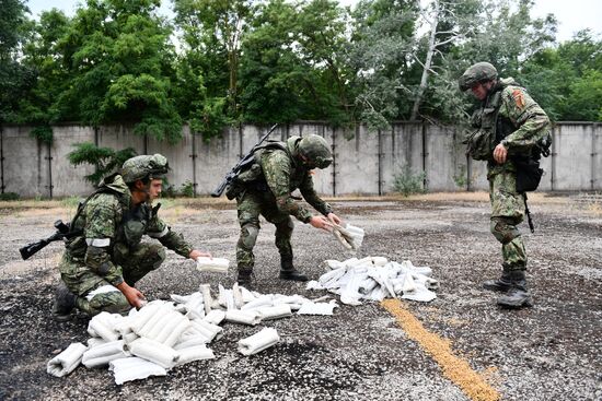 DPR Russia Ukraine Military Operation Demining
