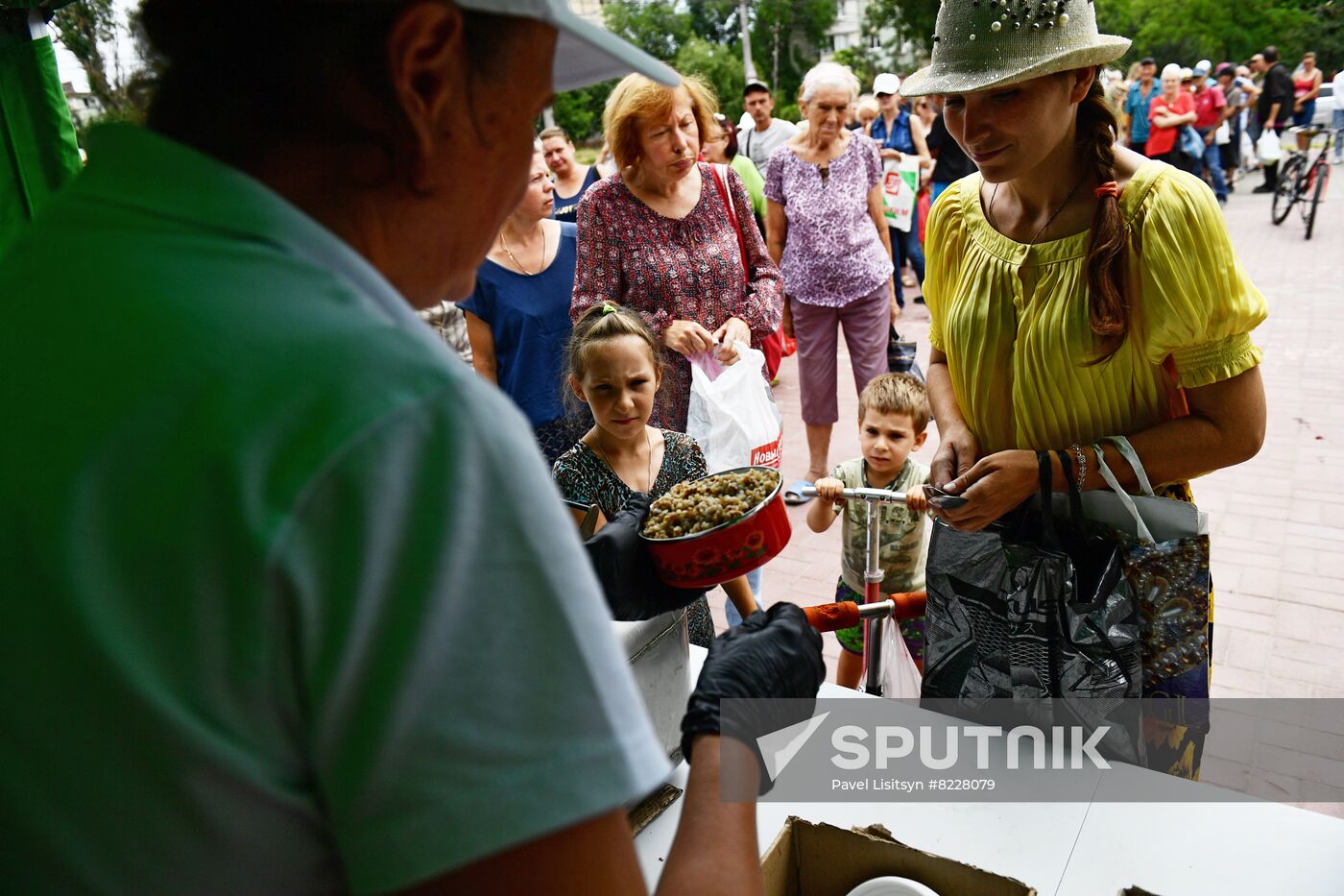 DPR Russia Ukraine Military Operation Humanitarian Aid