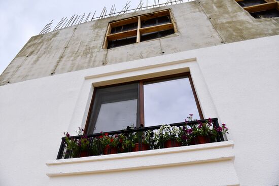 DPR Russia Ukraine Military Operation Residential Construction
