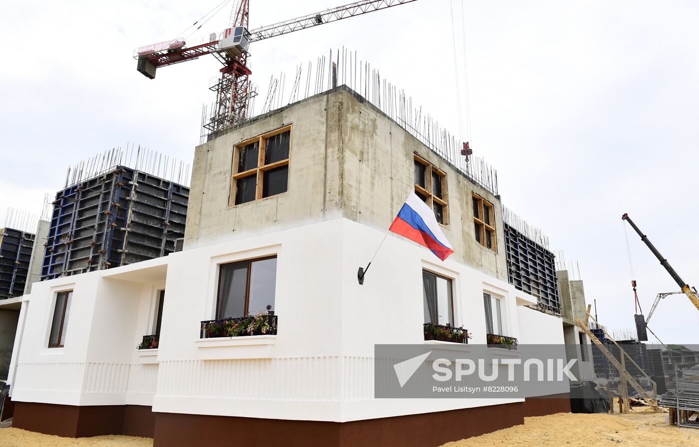 DPR Russia Ukraine Military Operation Residential Construction