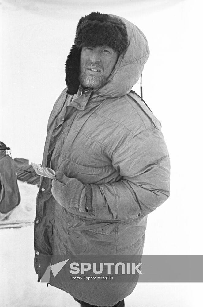 Dmitry Shparo's ski expedition to North Pole
