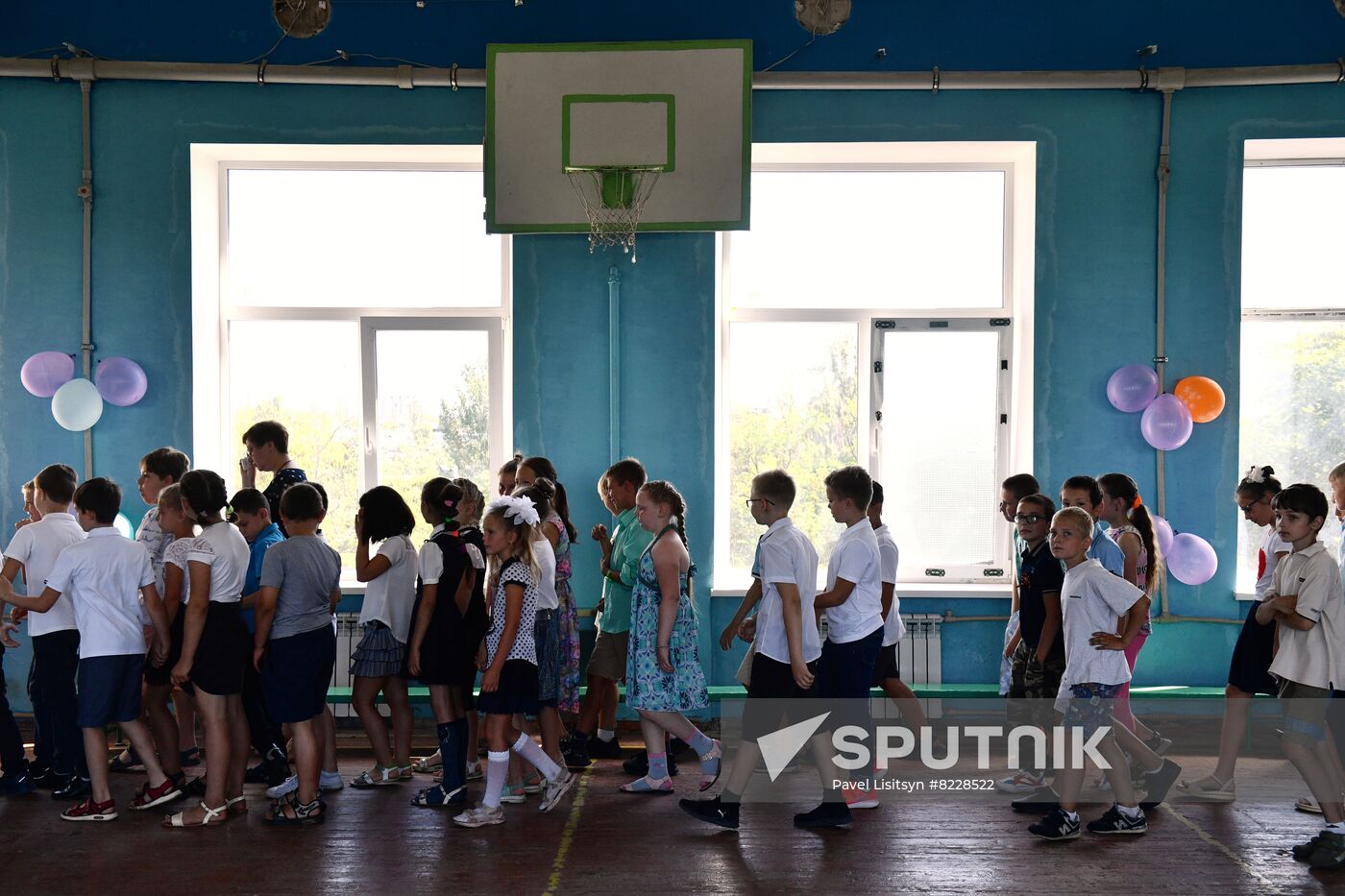 DPR Russia Ukraine Military Operation School Graduates