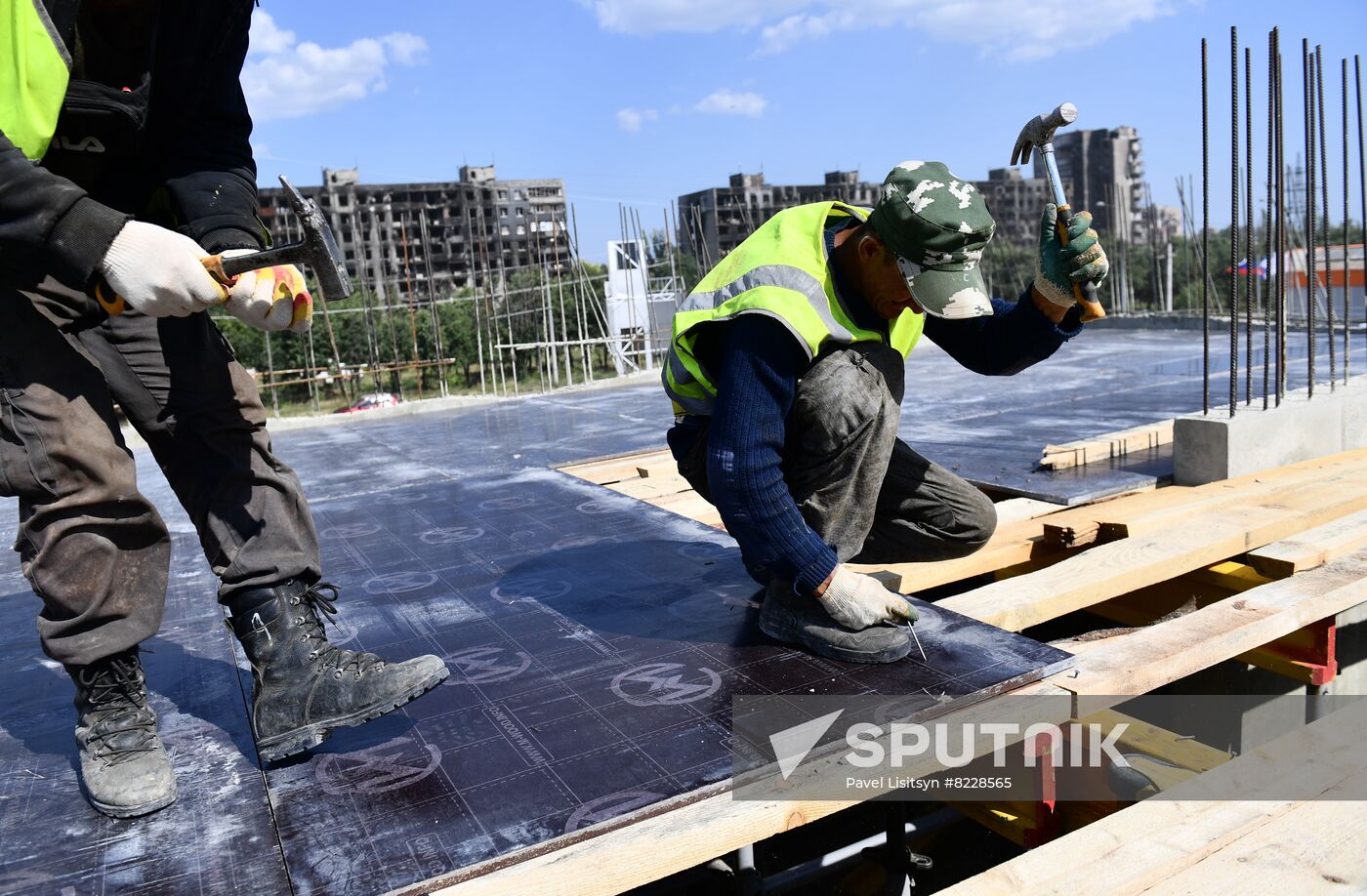 DPR Russia Ukraine Military Operation Residential Construction