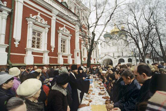 Blessing of Easter cakes