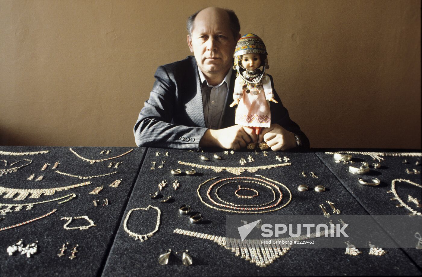 Artist-jeweler Vladislav Sukharev