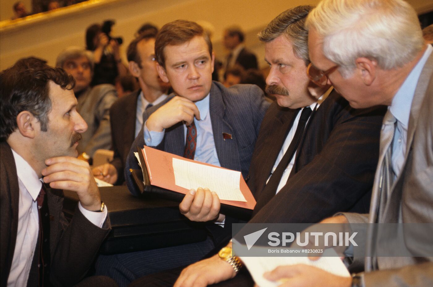 Emergency session of RSFSR Supreme Soviet