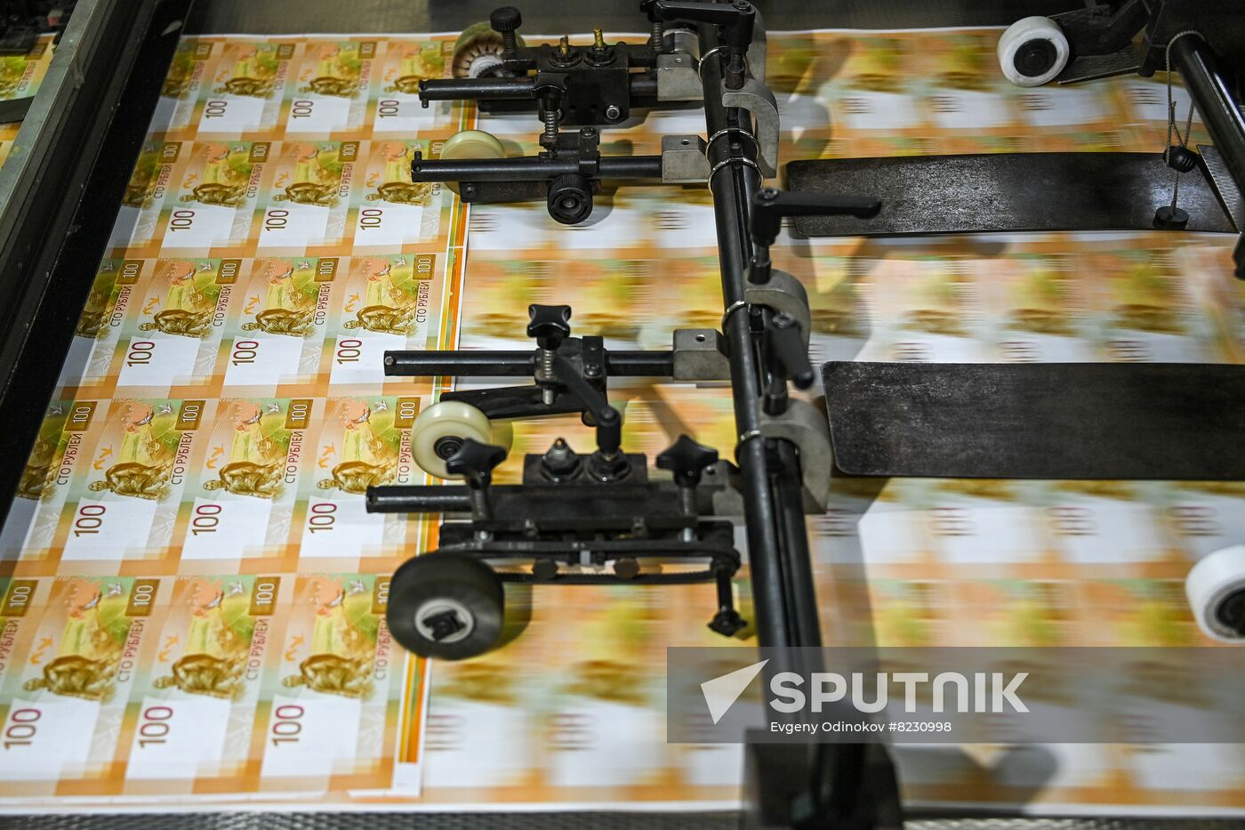 Russia Economy Banknote Production