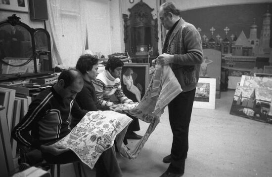 Soviet artist Alexander Kotelnikov