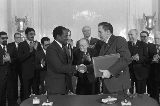 Ceremony to sign protocol on USSR-Mozambique cultural and scientific cooperation