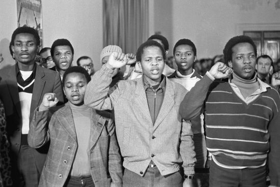 Secretary General of African National Congress Alfred Nzo visits USSR