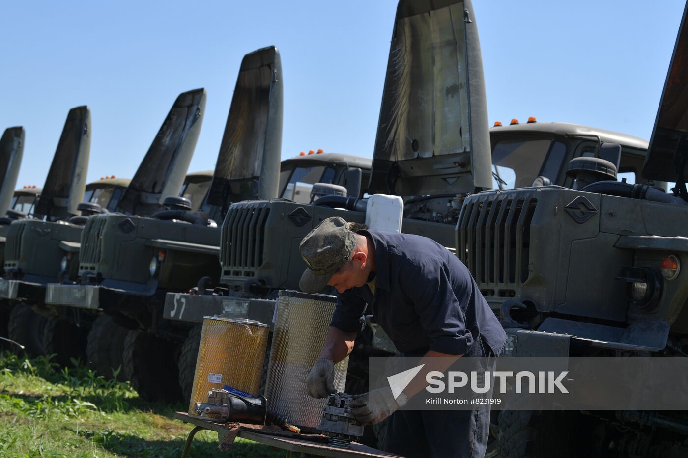 Ukraine Russia Military Operation Repair Unit
