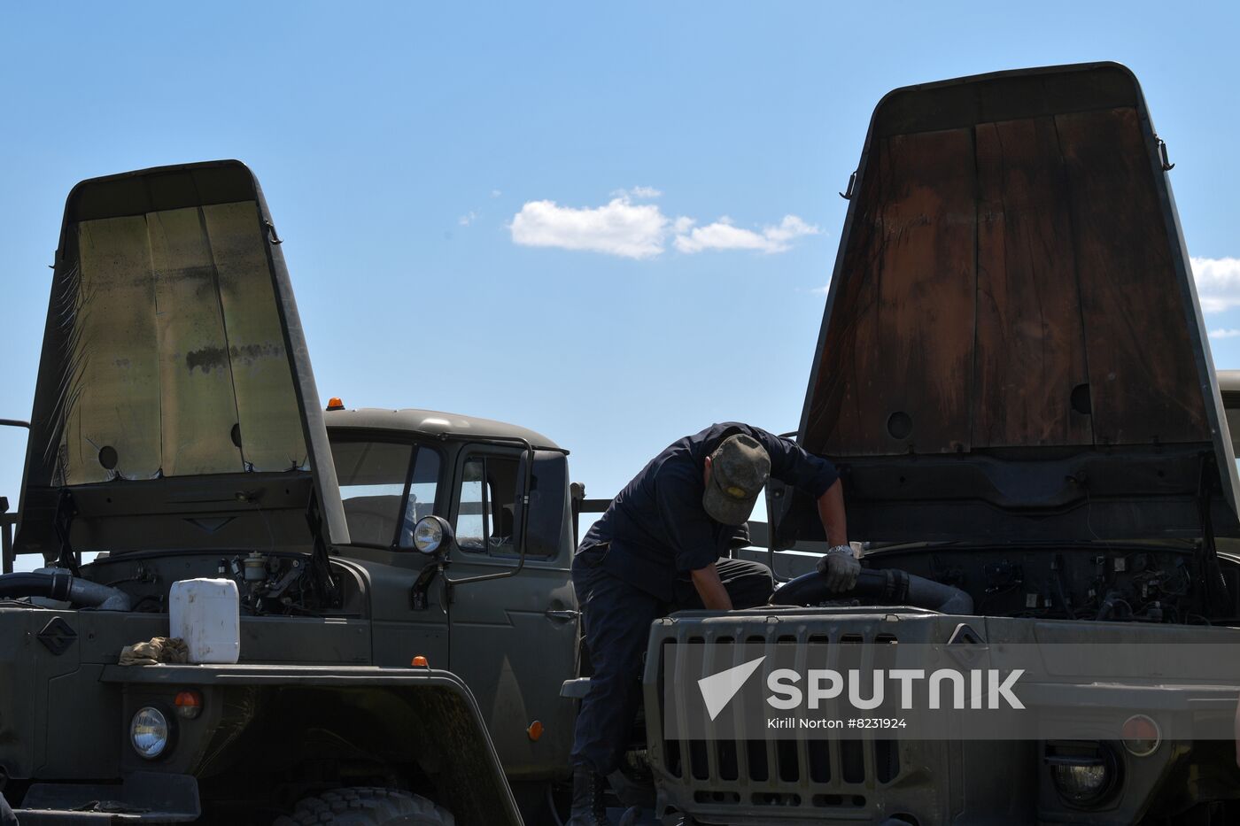 Ukraine Russia Military Operation Repair Unit