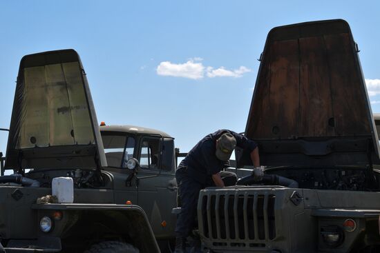 Ukraine Russia Military Operation Repair Unit