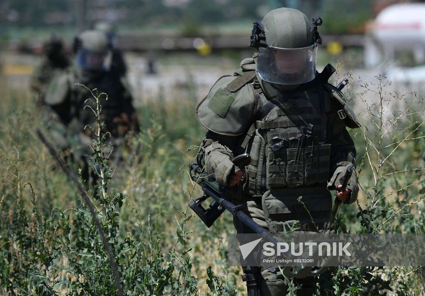 DPR Russia Ukraine Military Operation Demining