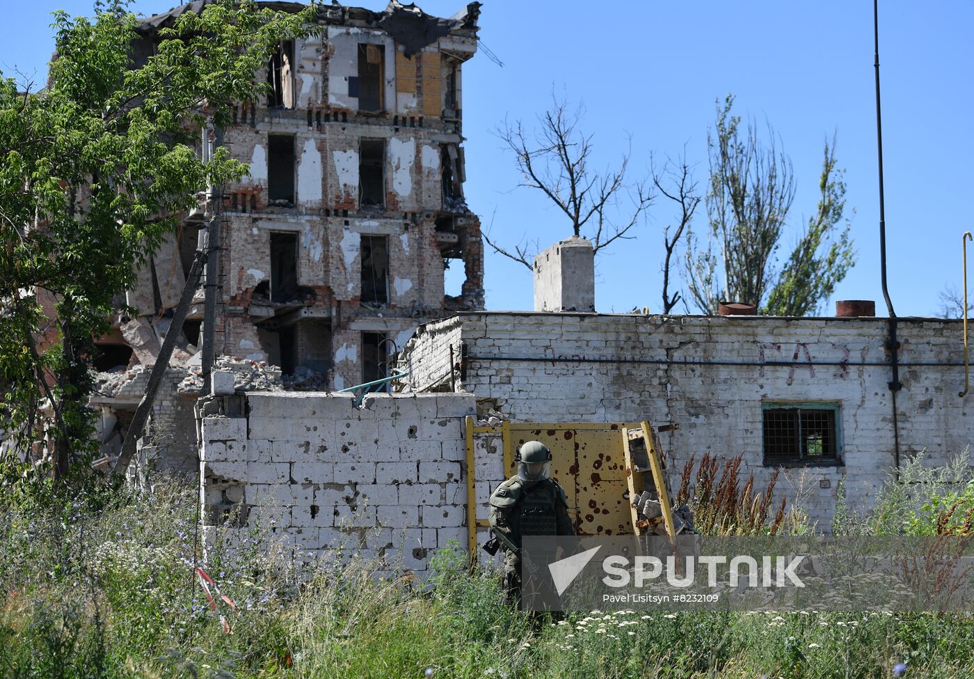 DPR Russia Ukraine Military Operation Demining