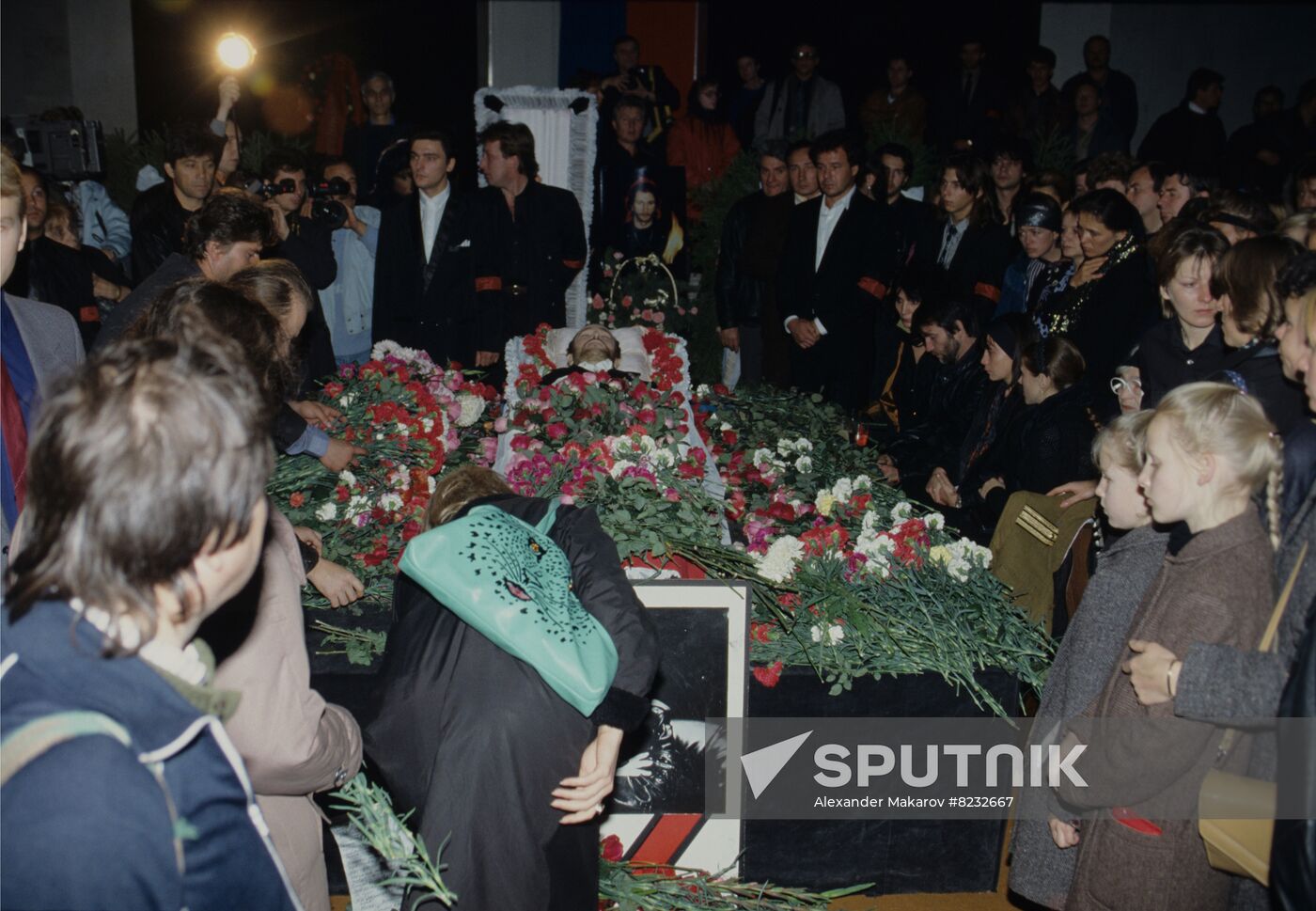Paying last respects to Igor Talkov