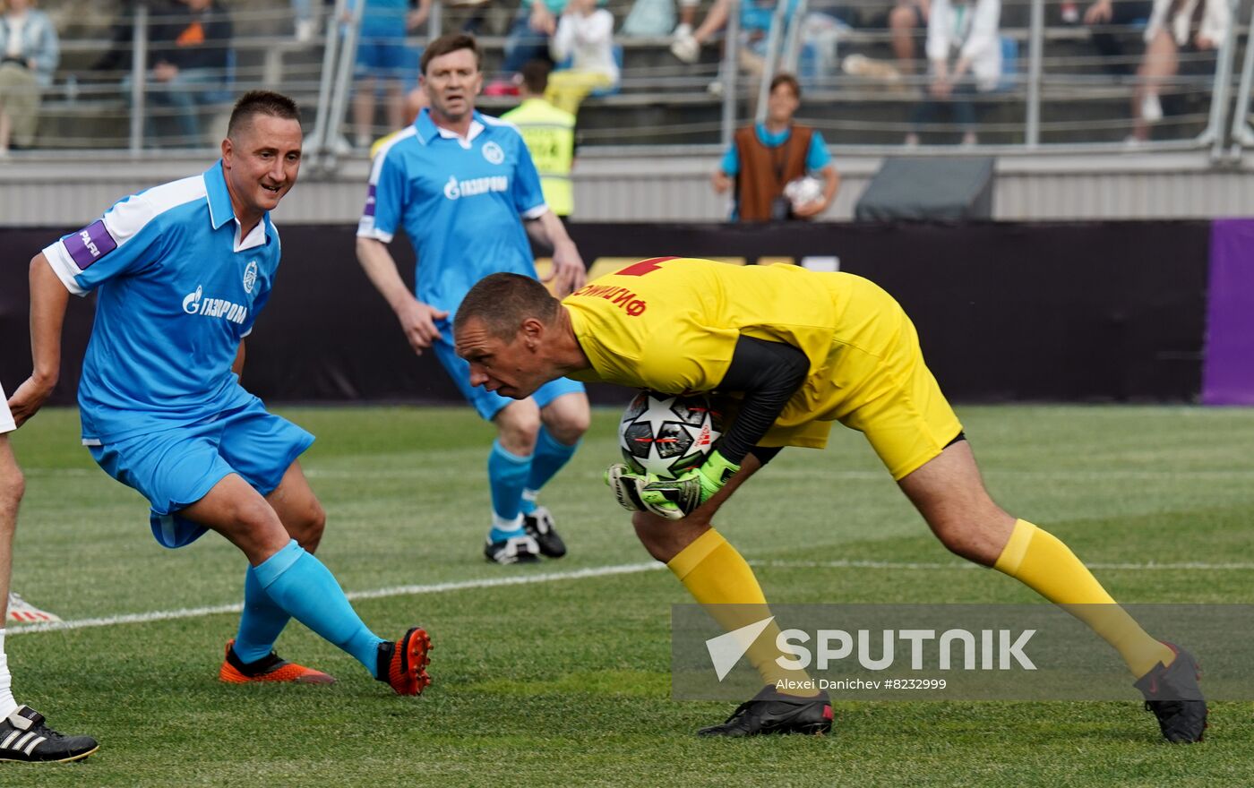 Russia Soccer PARI Legends Zenit - Spartak