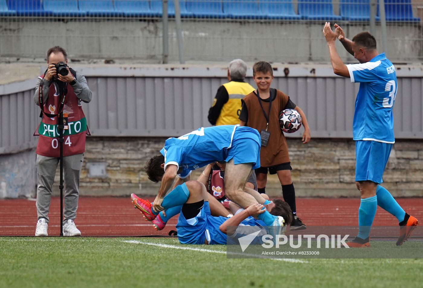 Russia Soccer PARI Legends Zenit - Spartak