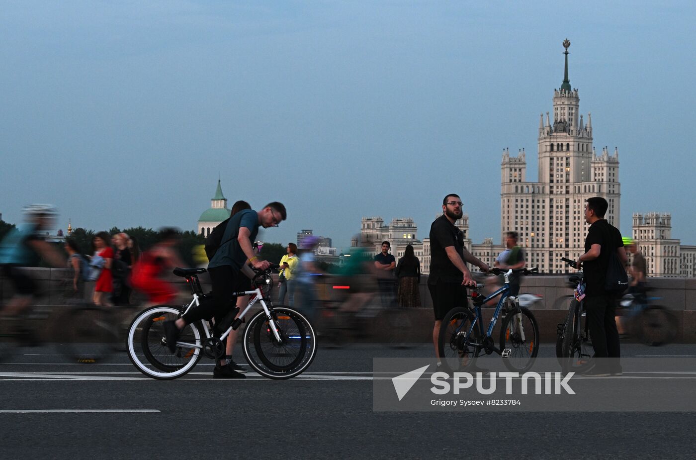 Russia Night Cycling Festival