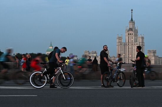 Russia Night Cycling Festival