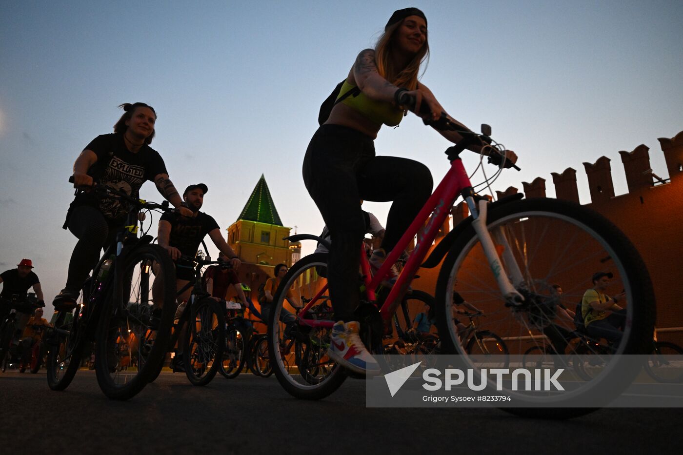 Russia Night Cycling Festival