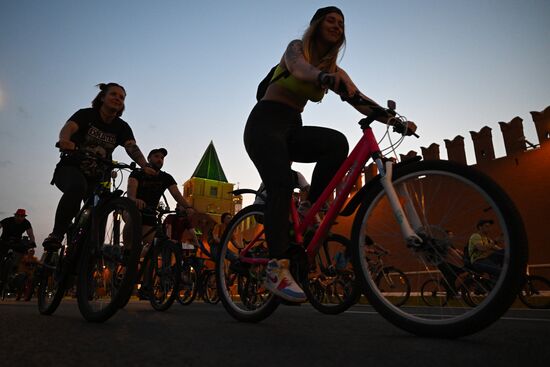 Russia Night Cycling Festival