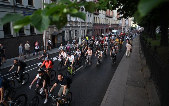 Russia Night Cycling Festival